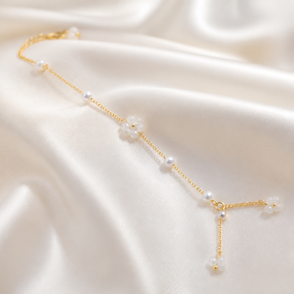 Pearl Blossom Handchain