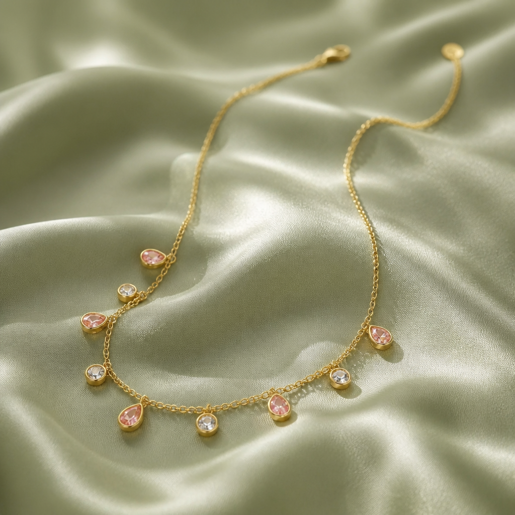 Queen’s Touch Necklace