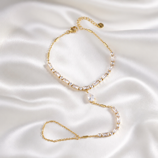 Crystal Kiss Handchain